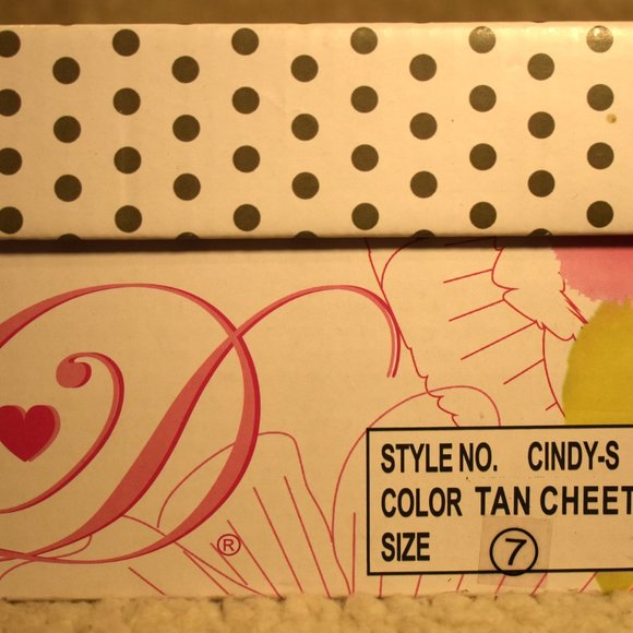 Tan Cheetah Print, My Delicious Shoe, Size 7 - Picture 5 of 5